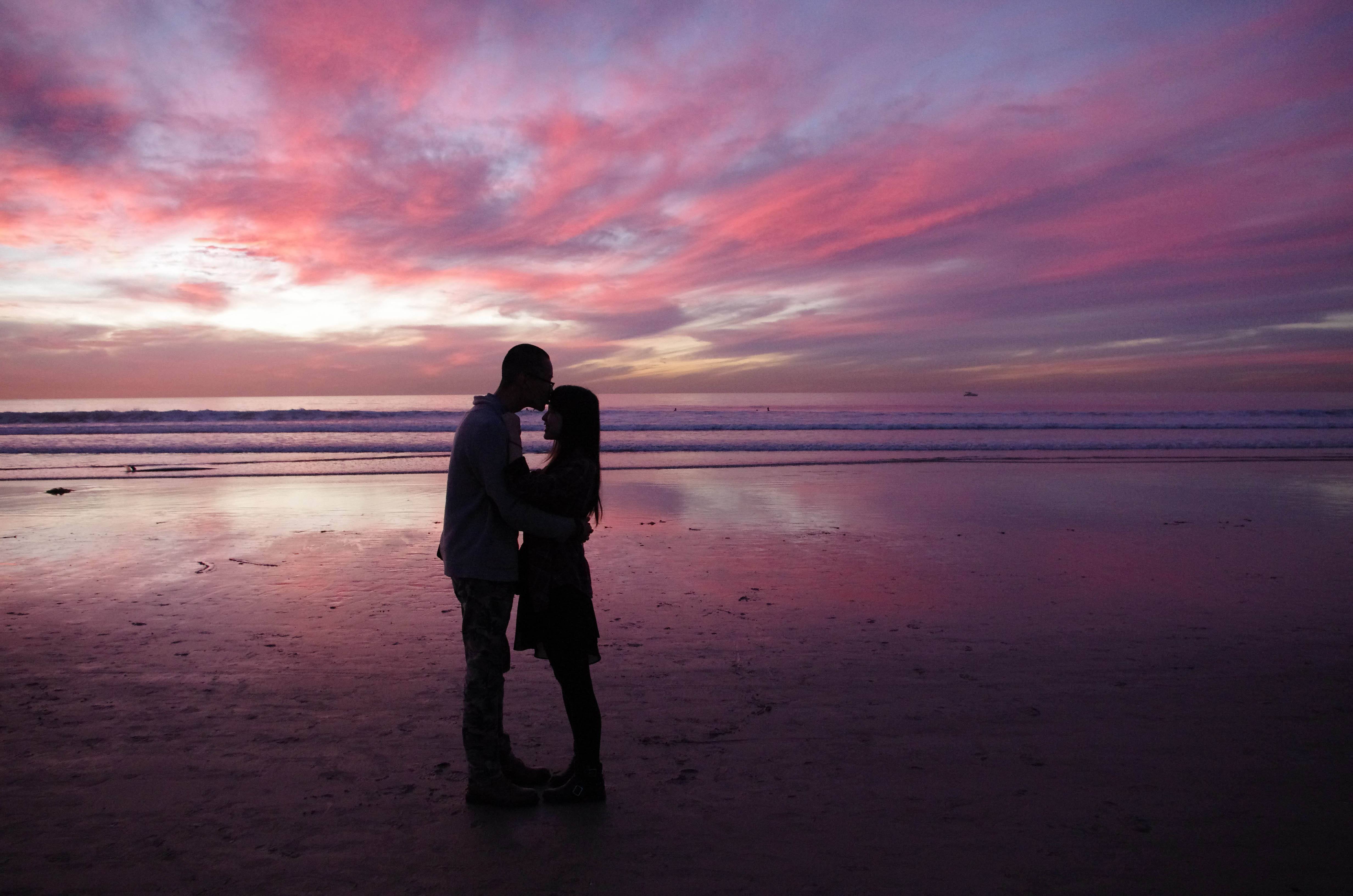 “儿童票比成人票贵600多元”,多家航司回应