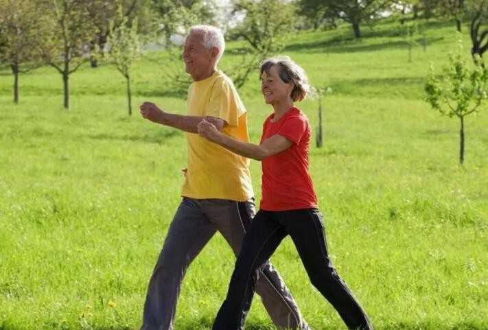 高一学子寄情加油视频,助力高三考生逐梦高考