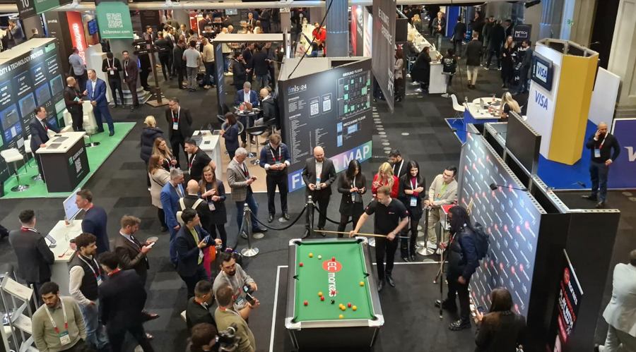 1800万韩国投资者的新宠！36亿美元以太坊“金库”BitMine(BMNR.US)获散户2.6亿狂购